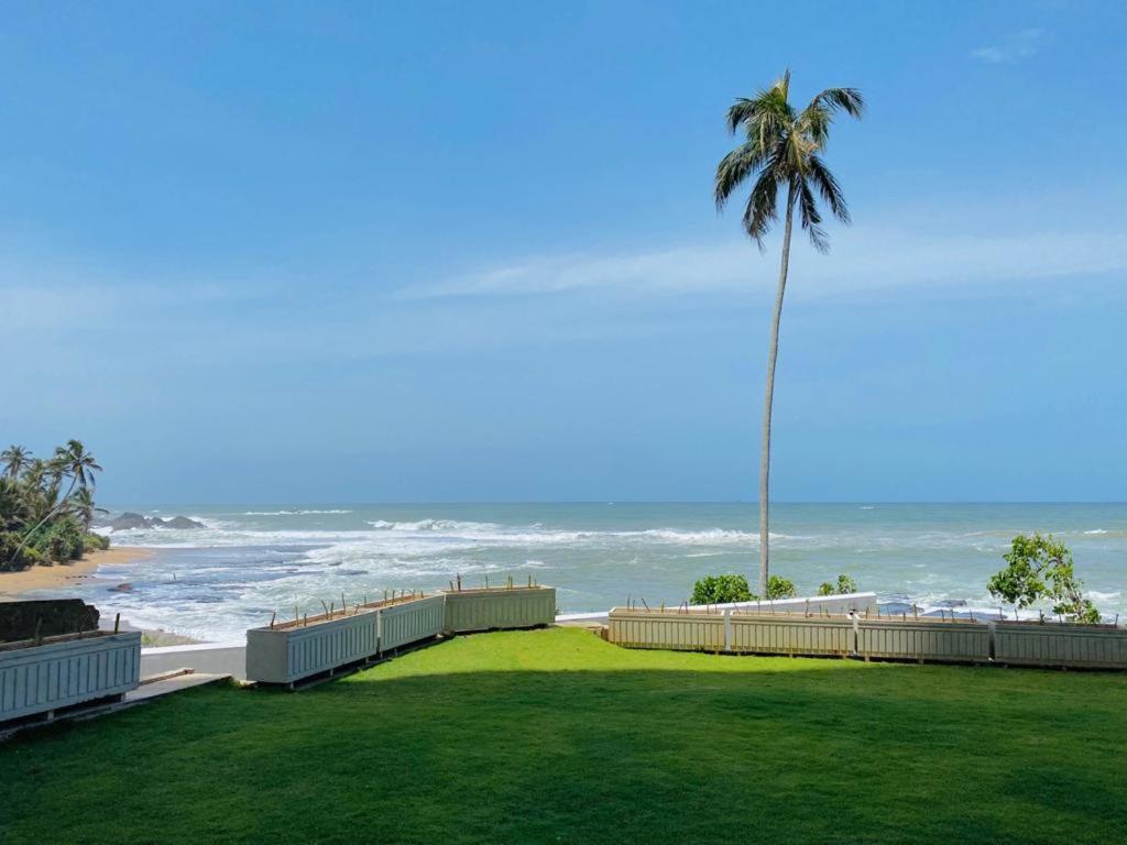 Hasara Oceanfront Apartments Galle Eksteriør bilde