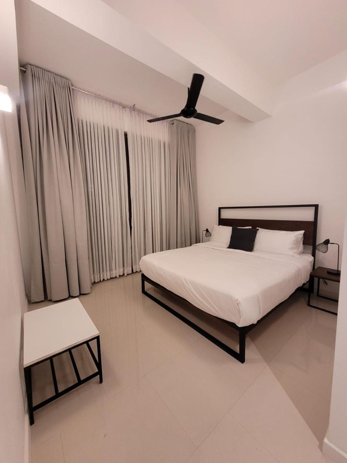 Hasara Oceanfront Apartments Galle Eksteriør bilde