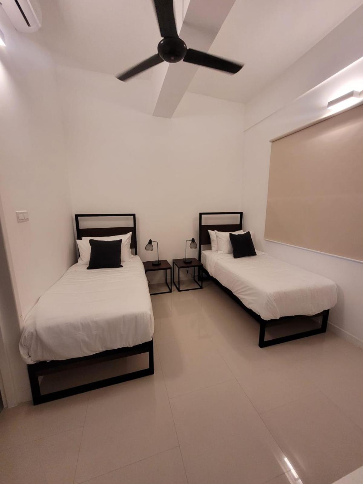 Hasara Oceanfront Apartments Galle Eksteriør bilde